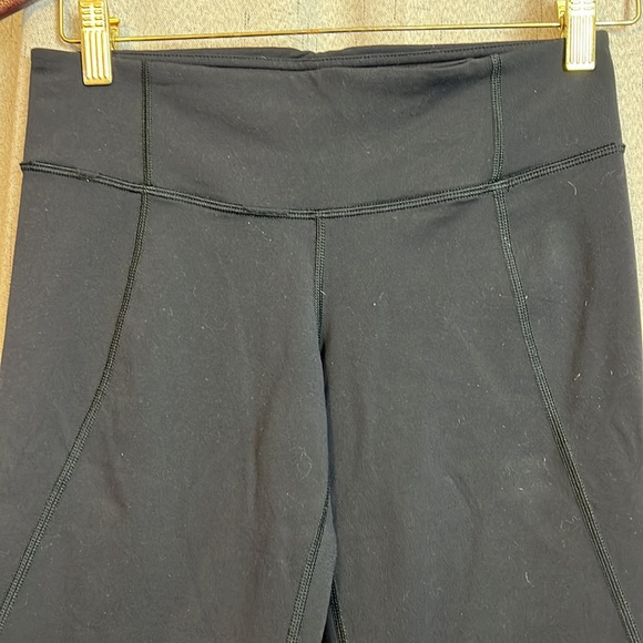 Lululemon cropped leggings - Picture 2 of 7